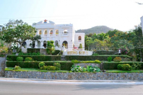 Отель Huong Sen 2 Hotel  Вунгтау